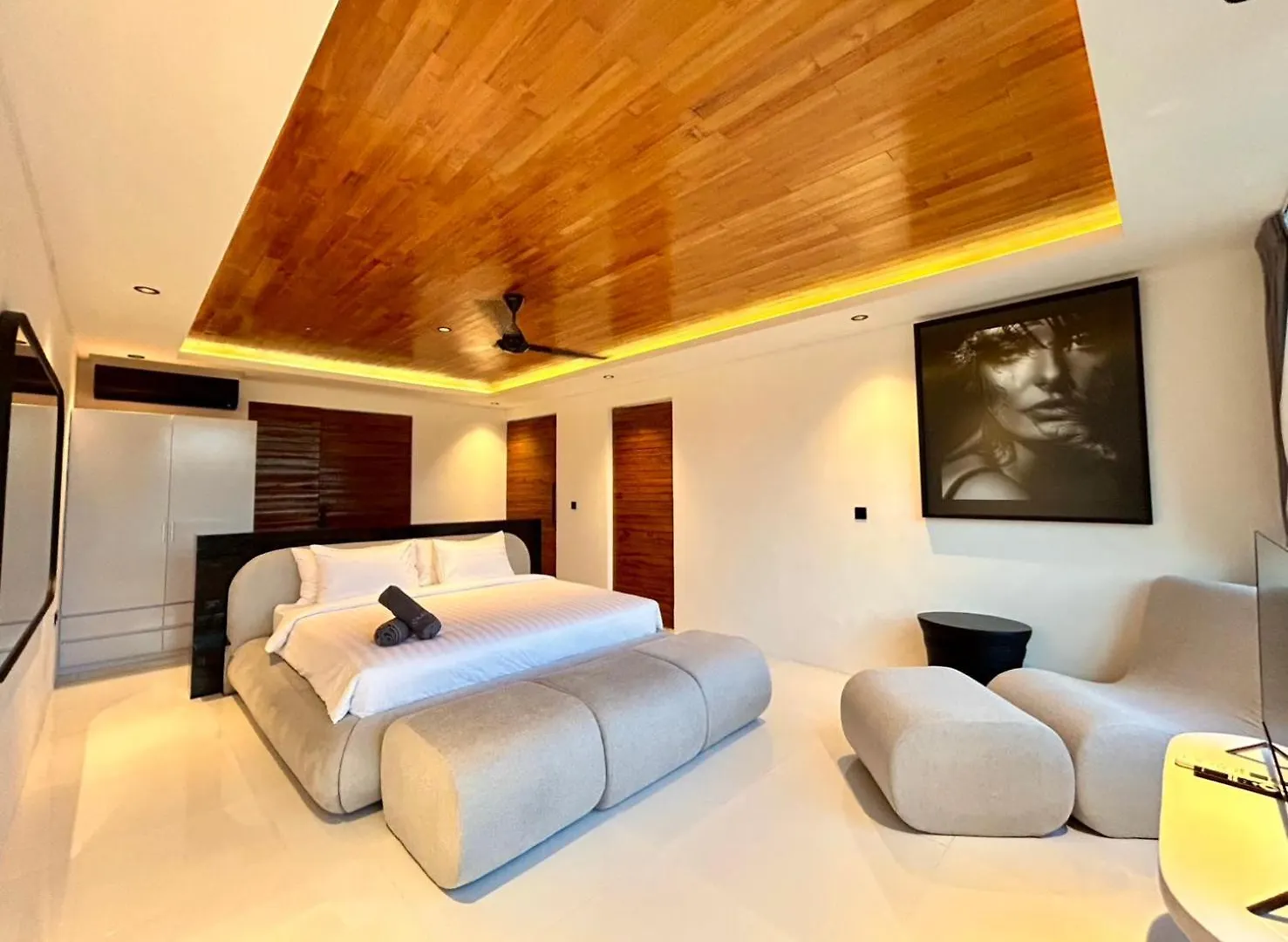 Villa Kamawis Seminyak Indonesia