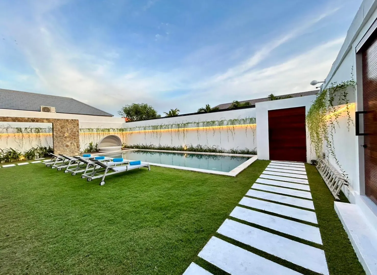 Villa Kamawis Seminyak