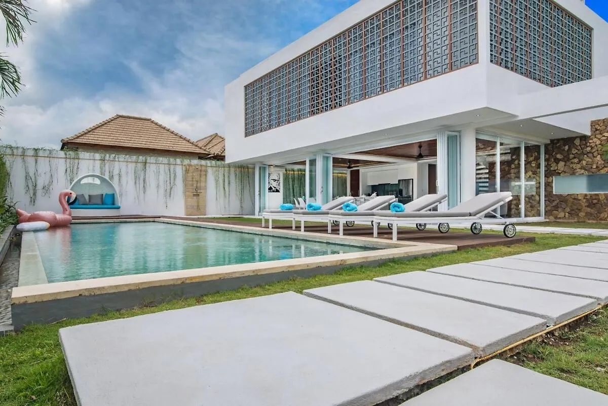 Villa Kamawis Seminyak Indonesia