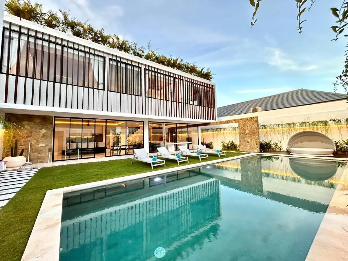 Villa Kamawis Seminyak