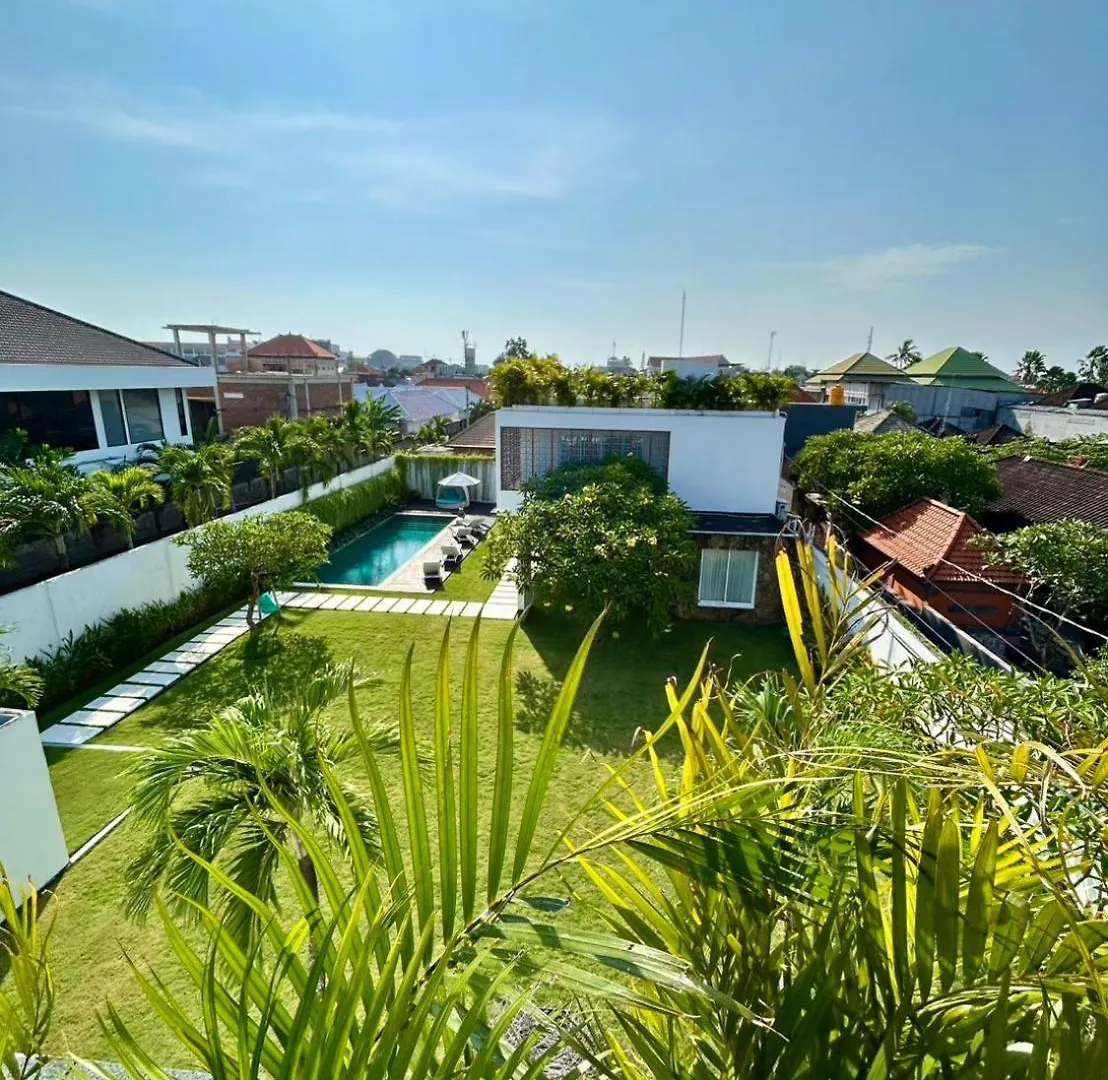 Villa Kamawis Seminyak  Seminyak (Bali)